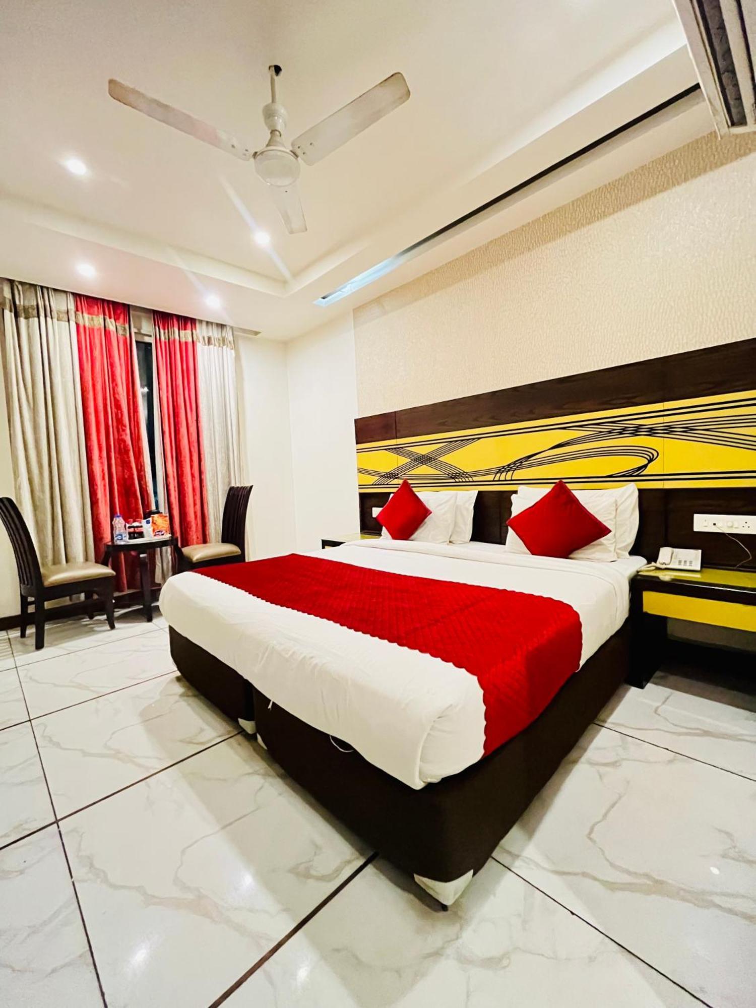 Frankstay -Le Unit By Worth Nuova Delhi Esterno foto
