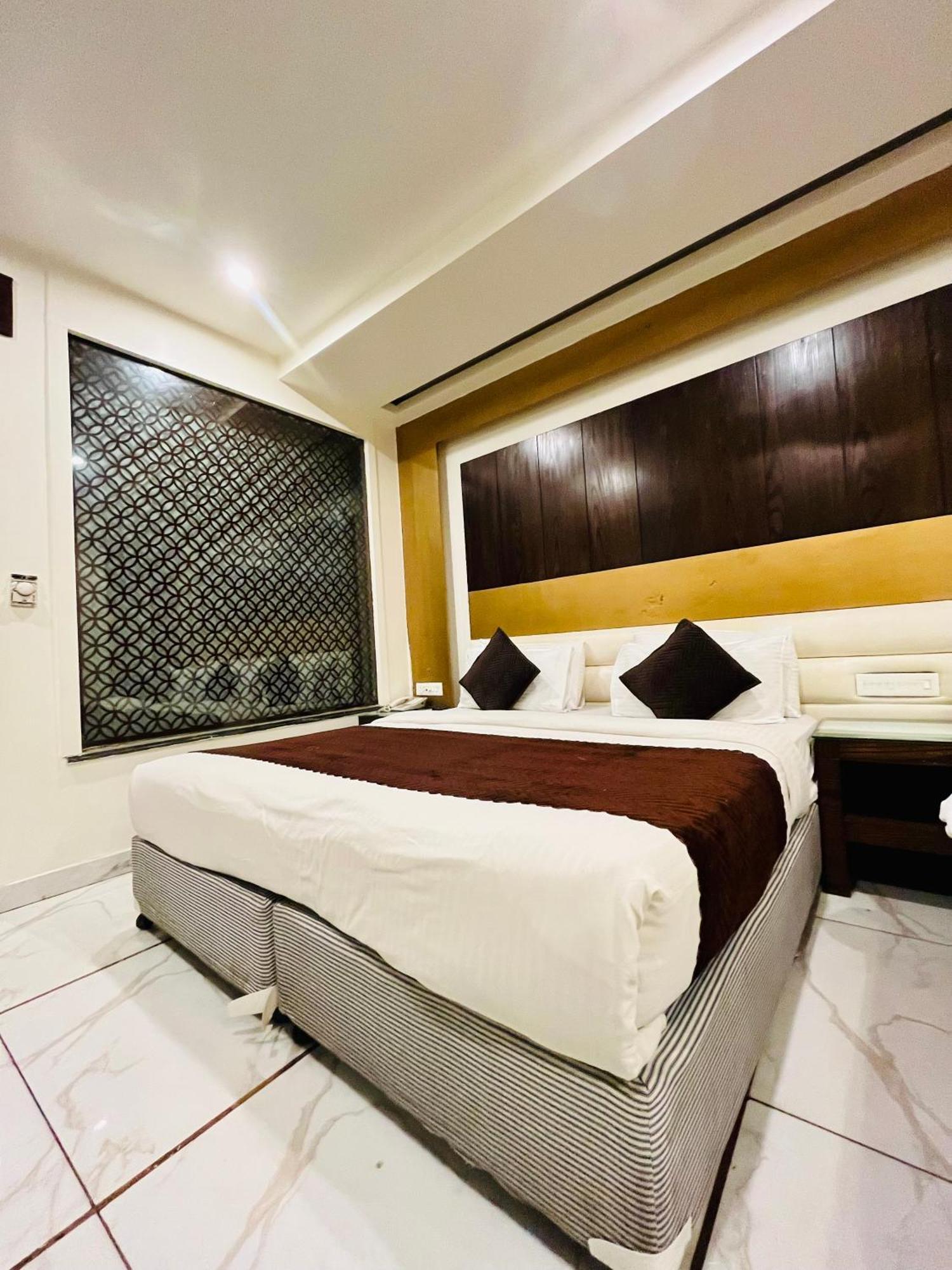 Frankstay -Le Unit By Worth Nuova Delhi Esterno foto