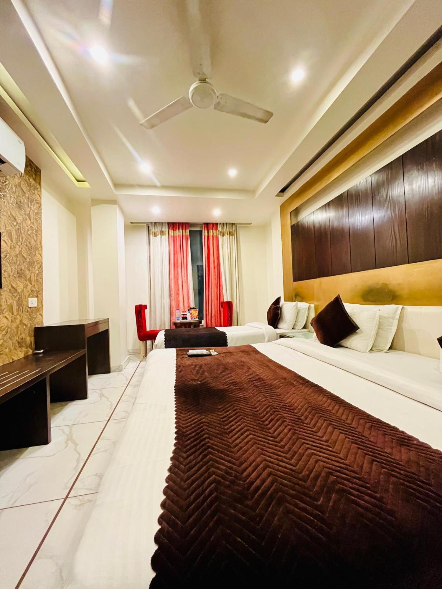 Frankstay -Le Unit By Worth Nuova Delhi Esterno foto